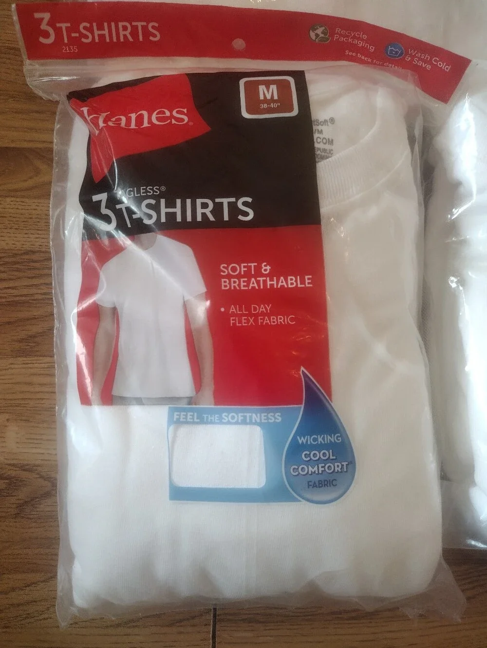 Lot of 12 Sz Medium Men's Crew Under Shirts (Hanes) (Fruit of the Loom) 4 packs
